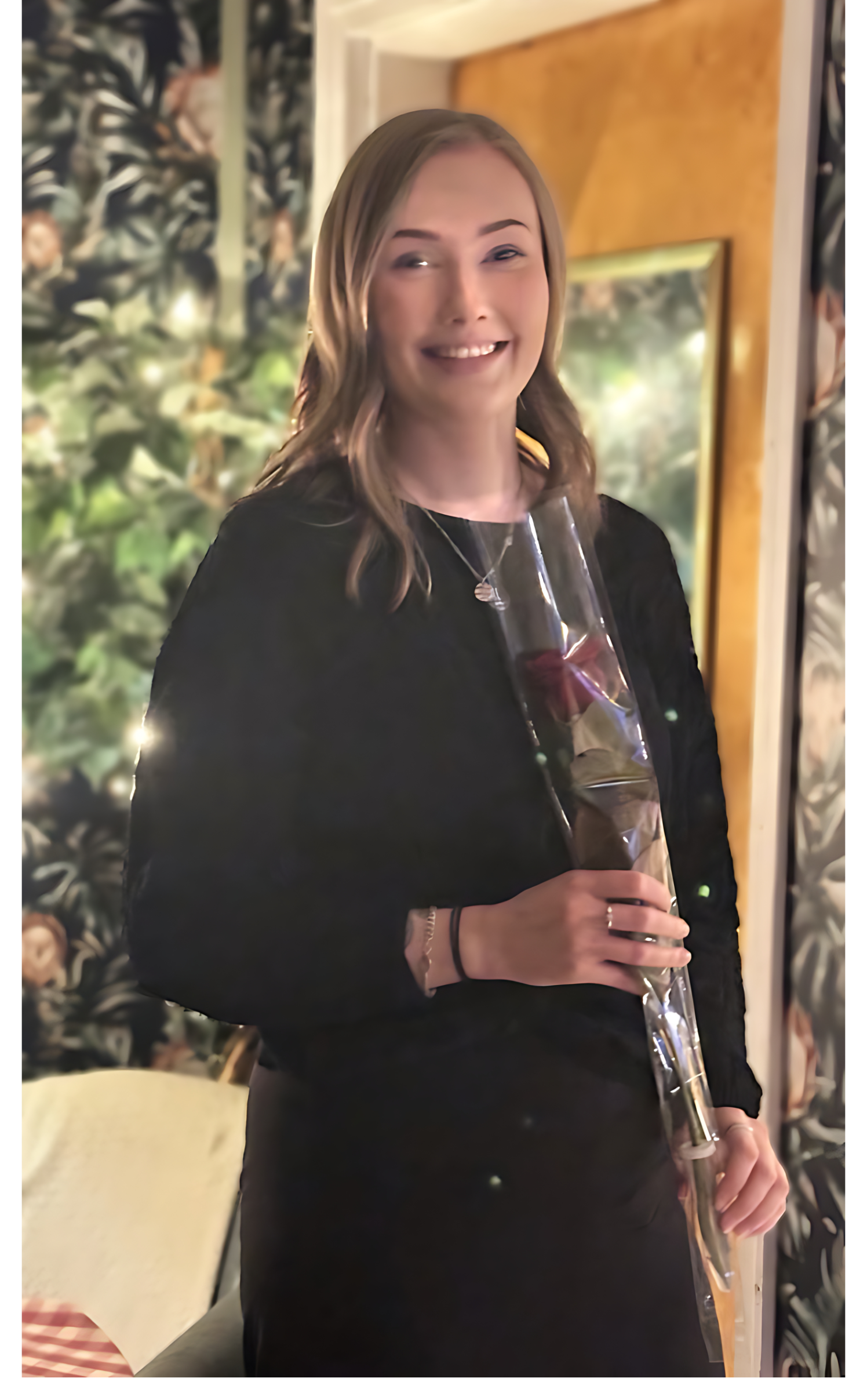 Pääsimme nauttimaan ammattiin valmistumiskahvit Suomussalmen Kahvila-Ravintoa Seurahuoneella